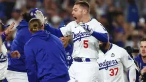 ¡De película! Grand slam de oro de Freeman eleva a Dodgers sobre Yankees en inicio Serie Mundial