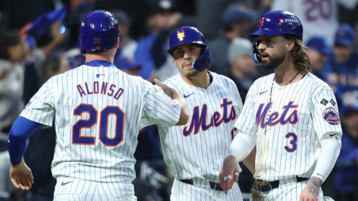 Mets evitan la eliminación con trueno tempranero y un bullpen fresco