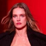 De vender frutas a ser una de las supermodelos más exitosas del mundo: la historia de Natalia Vodianova