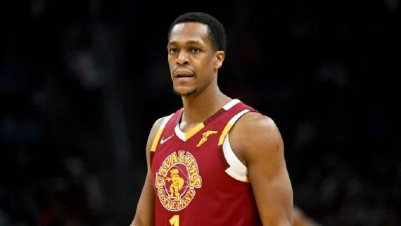 Rajon Rondo se une a Bucks como entrenador invitado al campo de entrenamiento