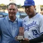 Salvador Pérez es segundo venezolano que recibe premio Roberto Clemente