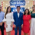 Sirena da la bienvenida a la Navidad con colecciones y feria de bebidas