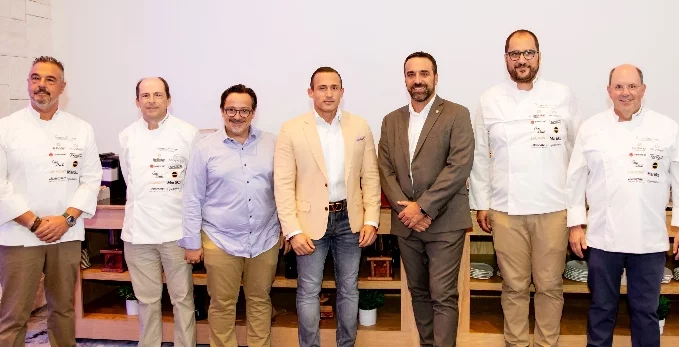 Mario Blanco, José Serrano, Daniel Bauza, Pedro Tomás, David Barreiro, Ferrán Durán y Joseba Martikorena.