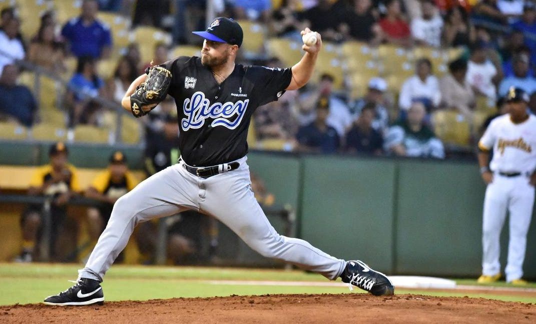 Moyers brilla en blanqueada del Licey sobre Águilas