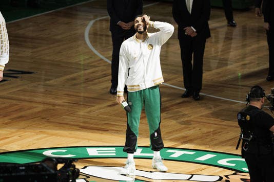 Los Celtics celebran su 18º título de la NBA con pancarta, anillos y un llamado de Tatum: «Hagámoslo de nuevo»