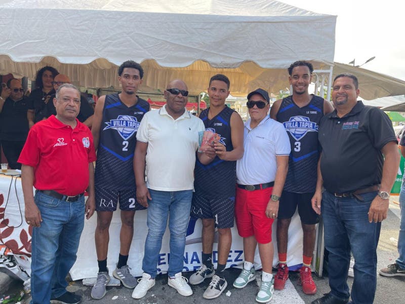 Equipo Algarrobo conquista el Torneo de Voleibol de Villa Tapia