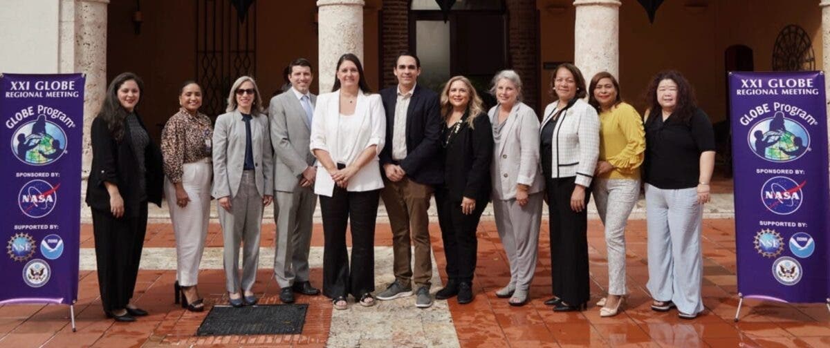 Maestros dominicanos certificados por la NASA