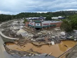 El huracán Helene dejó 130 muertos y más de 500 desaparecidos en su paso por EEUU