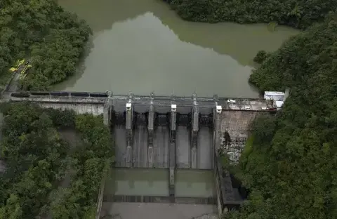 COE prohíbe el uso de balnearios por vaciado de presa Aguacate, en San Cristóbal