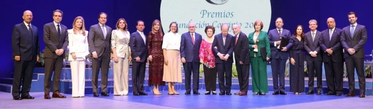 La Fundación Corripio reconoce personas y a una institución