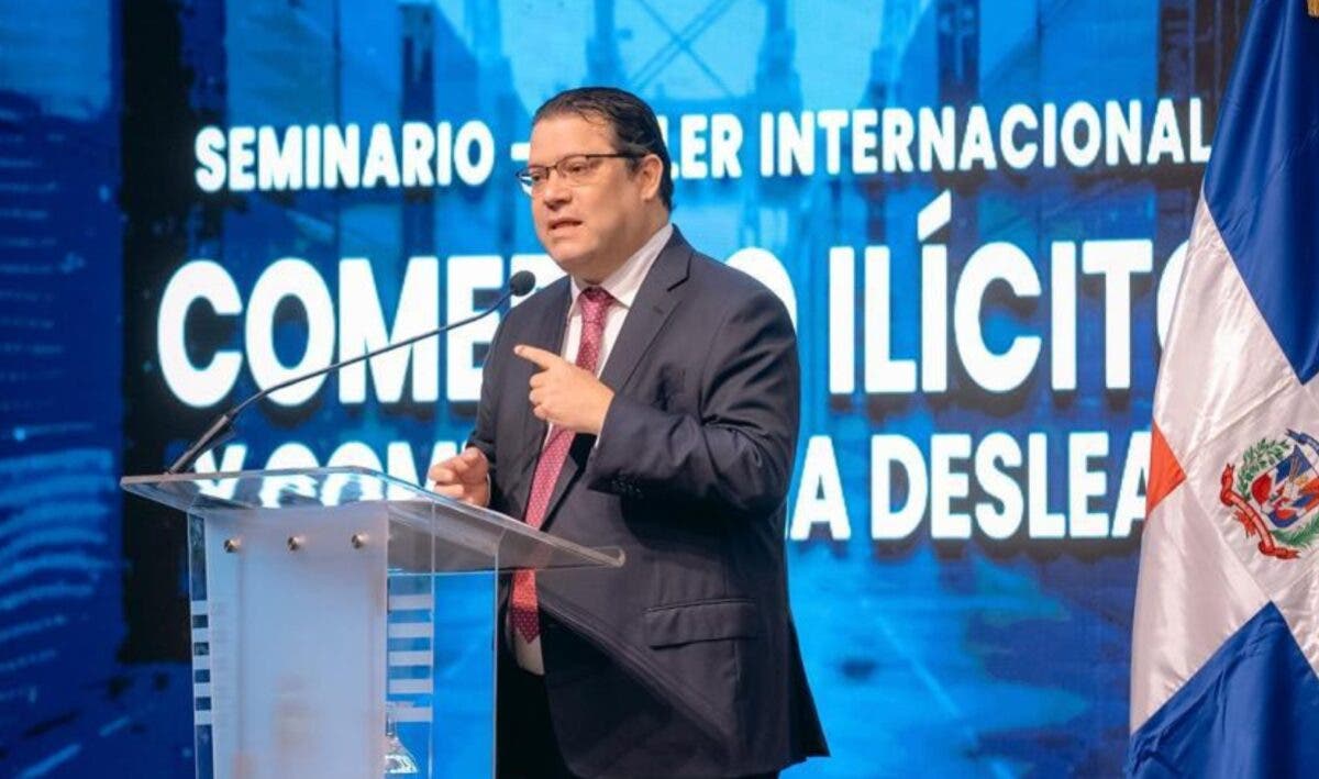 País recaudó 15 mil millones al perseguir comercio ilícito