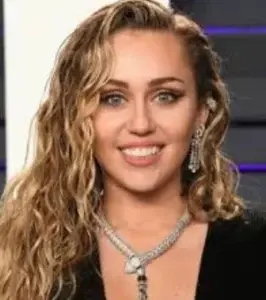 Miley Cyrus niega haber hecho plagio