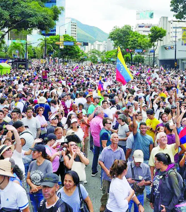 Opositora venezolana llama a protesta masiva en diciembre