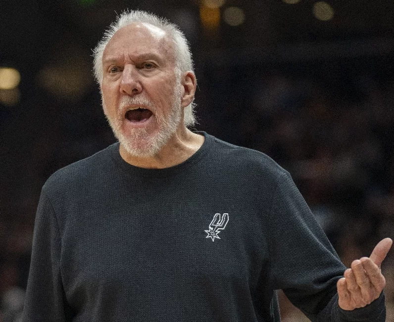 Popovich comunica a los Spurs que no volverá este año