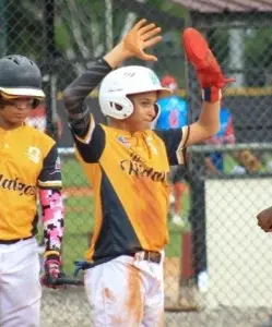 Hidalgos y Constituyentes avanzan en Clásico Béisbol