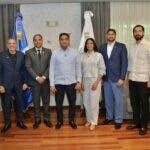 El Gobierno emplaza a programas de béisbol