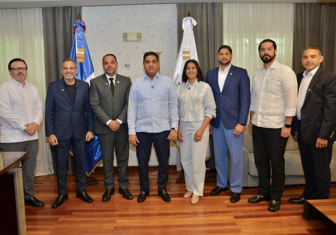 El Gobierno emplaza a programas de béisbol