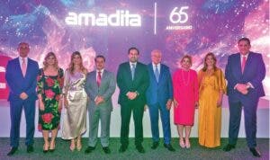 Un cóctel para celebrar los 65 años de Amadita