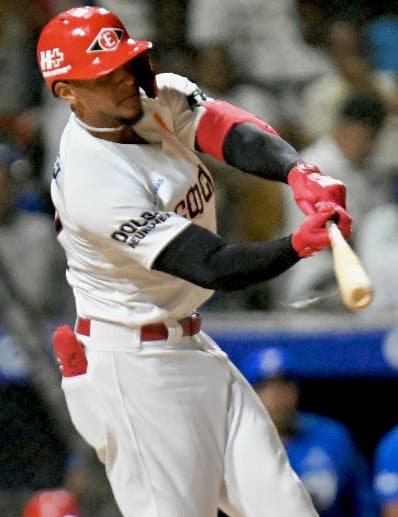 Erik empuja 4 para Leones vencer Toros