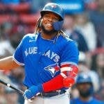 Toronto sigue indeciso sobre futuro Vlad Jr.