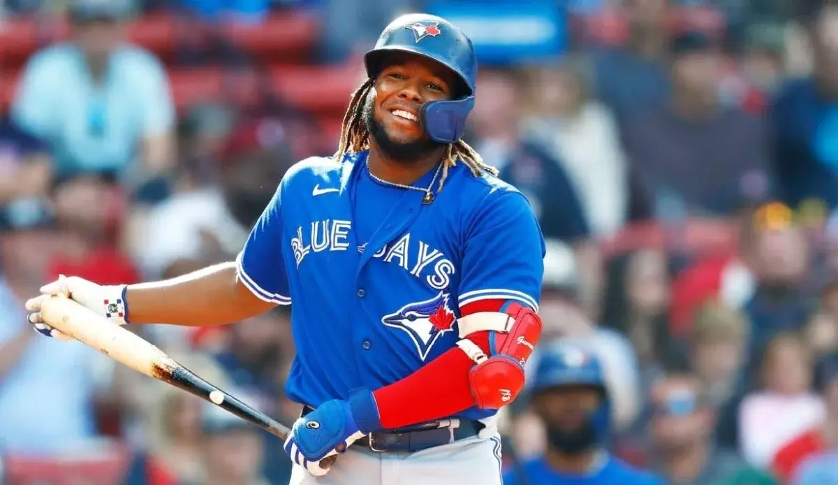 Toronto sigue indeciso sobre futuro Vlad Jr.