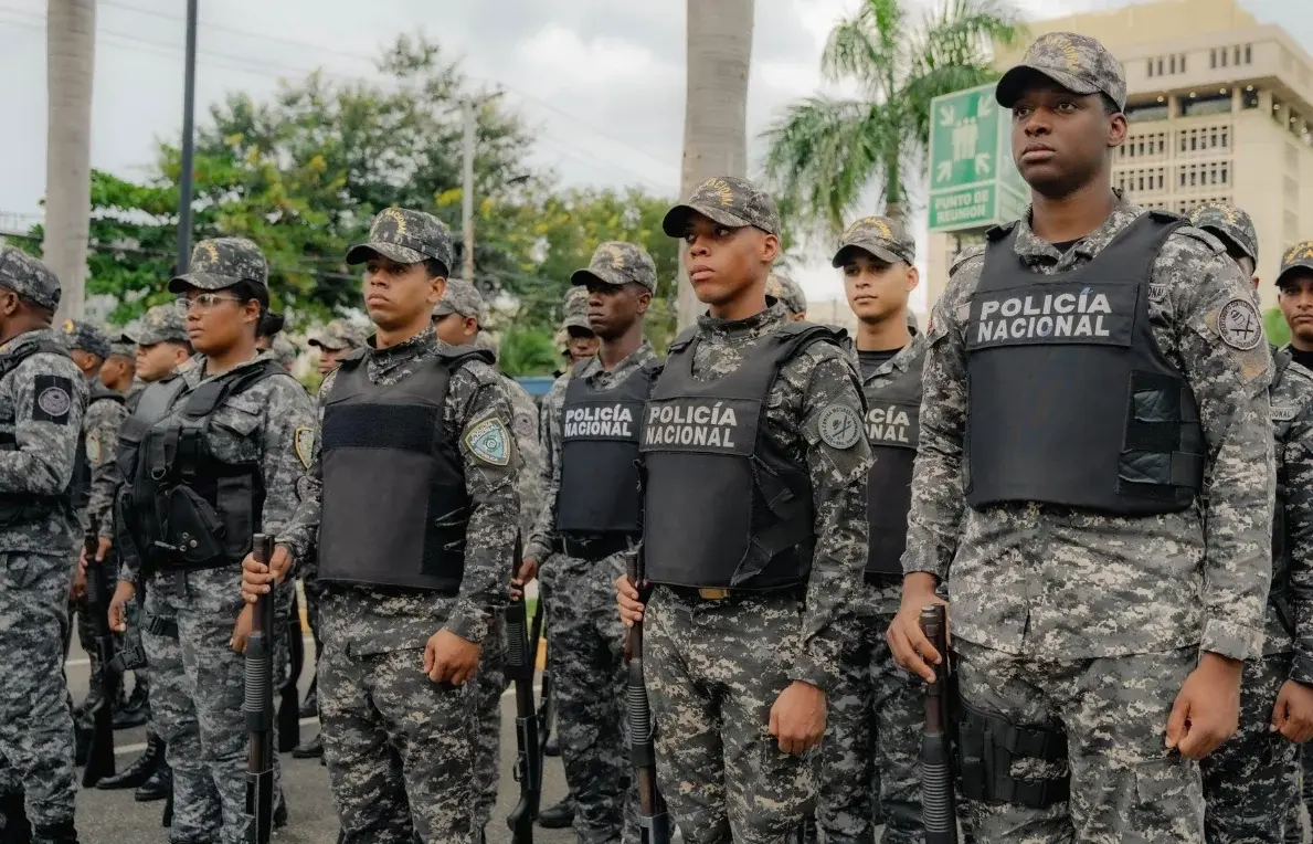 Más de 4,000 nuevos policías reforzarán la seguridad navideña desde mañana