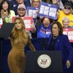 Jennifer López impulsa la campaña de Kamala en Las Vegas