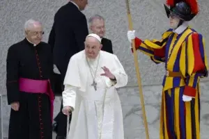 El papa elogia a los donantes de sangre “en un mundo contaminado por el individualismo