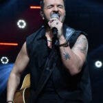 Luis Fonsi llena de emoción a los dominicanos con sus “25 años Tour”