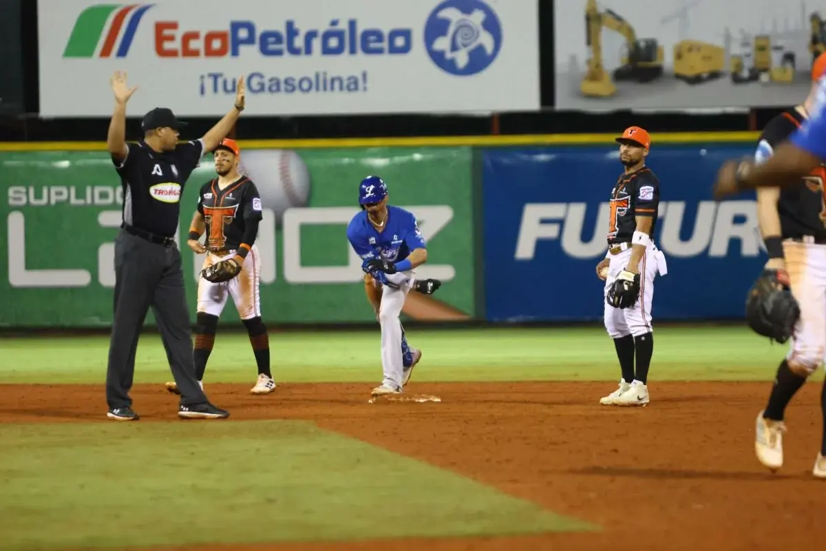 Licey remonta y vence a Toros en La Romana