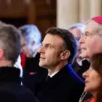 Macron a restauradores de Notre Dame: «Habéis convertido el carbón en arte»