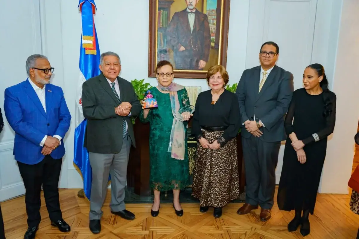 Embajada dominicana en España reconoce a Miriam Germán