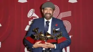 Juan Luis Guerra, Jorge Drexler, Luis Fonsi y Karol G son los premiados en los Latin Grammy