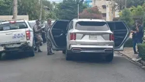 Tiroteo en sector Honduras como en las películas; dejan vehículo abandonado