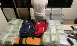 Detienen a un francés con 40 paquetes de cocaína en Aeropuerto de las Américas