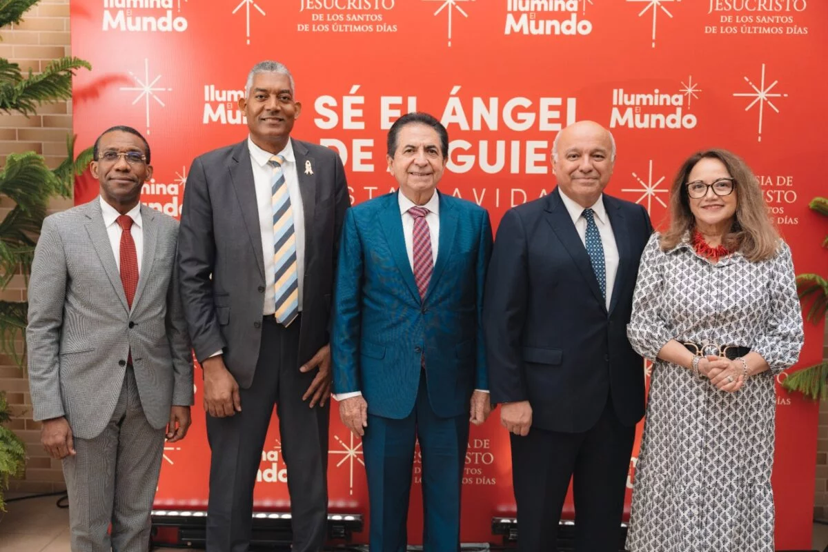 Representantes de la Iglesia de Jesucristo de los Santos de los Últimos Días. Fuente externa