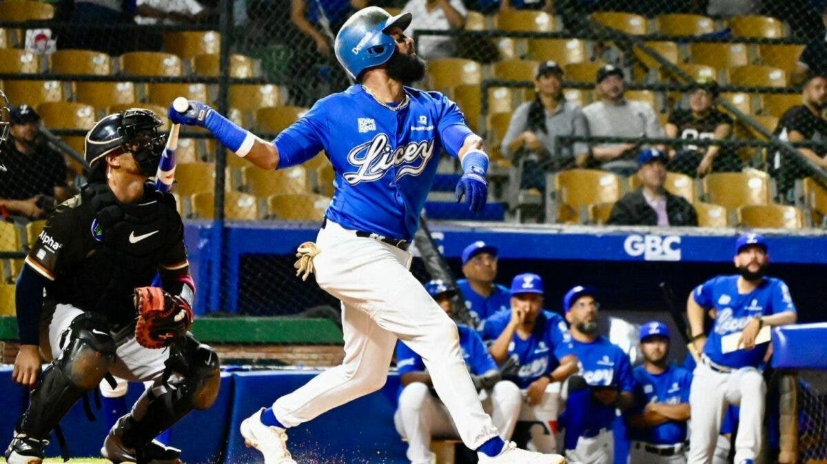 Bonifacio hace historia; Licey remonta sobre Gigantes