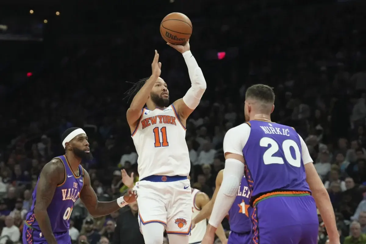 Brunson anota 36 puntos, Towns suma 34 y los Knicks vencen a los Suns