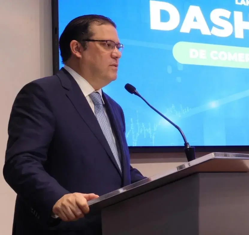 DGA  lanza iniciativa  datos a agentes