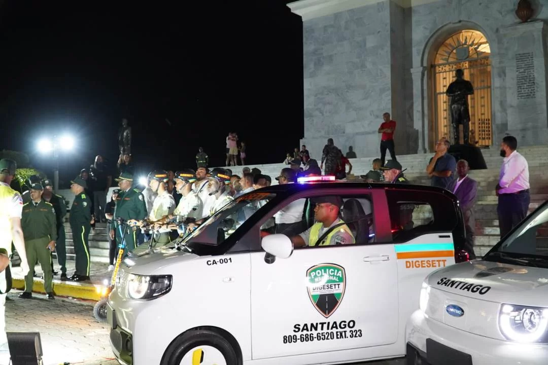 DIGESETT incorpora vehículos y patinetas eléctricas al patrullaje en Santiago