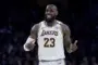 LeBron consigue su segundo triple-doble consecutivo, Anthony Davis se lesiona en la victoria de los Lakers