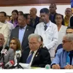 Qué abarca el acuerdo firmado entre el Colegio Médico y el Gobierno