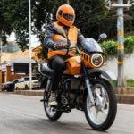 Moto eléctrica desarrollada en África recorre 6.000 kms alimentándose únicamente de energía solar