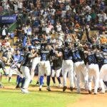 Alcántara jonronea; Licey somete a Toros en el Quisqueya