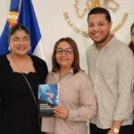 Abogada Bernardina Reinoso presenta un libro