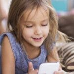 Acceso de niños a las redes sociales