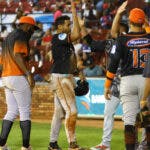 Toros remontan ante Gigantes y cortan racha de derrotas