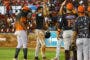 Toros remontan ante Gigantes y cortan racha de derrotas