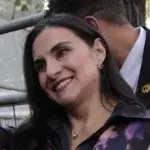 Vicepresidenta queda libre de la suspensión