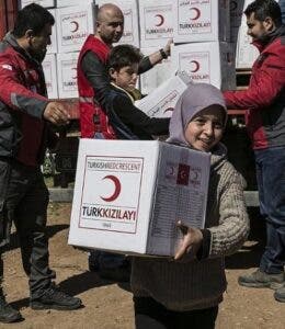 Turquía envía ayuda humanitaria a Siria